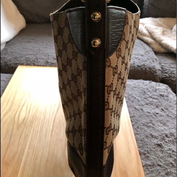 Gucci Medium Hobo - Picture 6 of 8